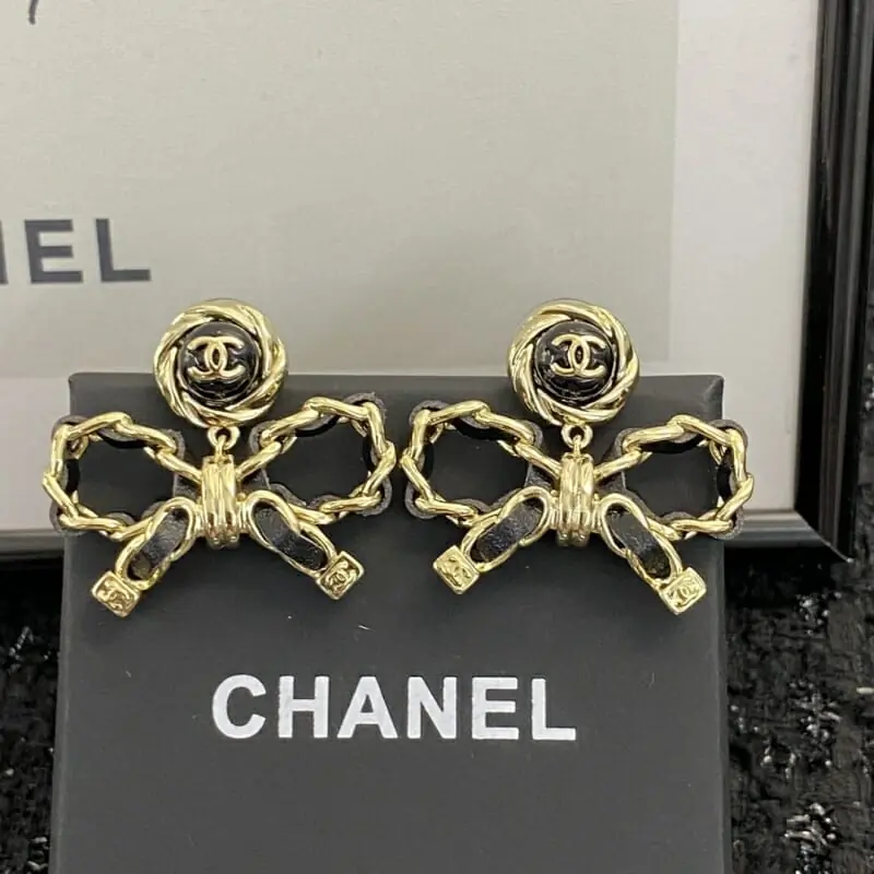 chanel boucles doreilles pour femme s_1214b02